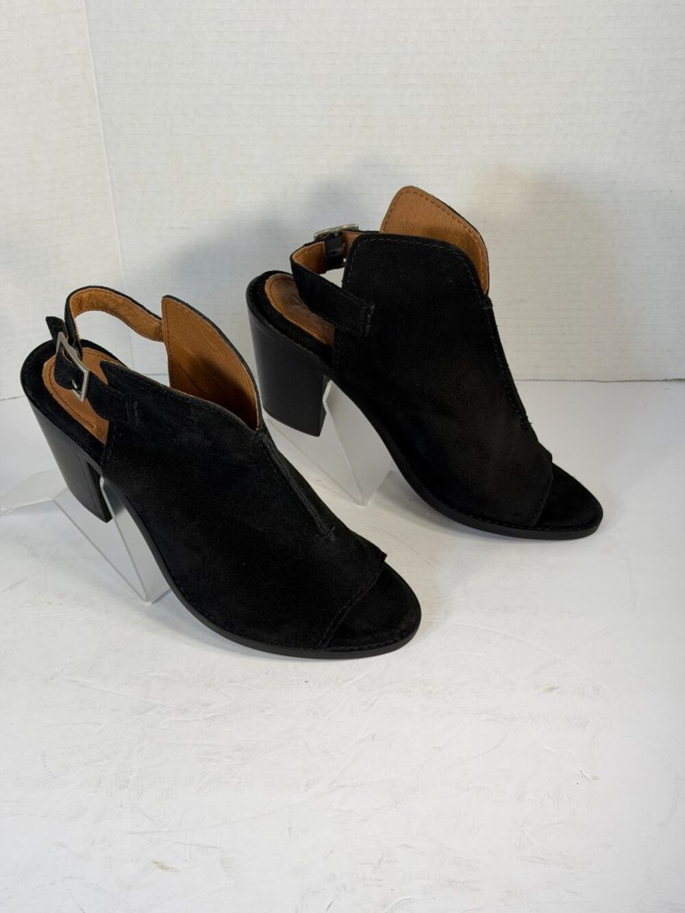 Women's size 8 Frye Courtney Peep toe